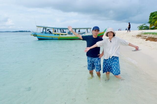 Thank You Mr. Matsumoto For Join Private Tour Belitung Periode Maret m 2024  with @travelbelitungcantik 🙏🙌
.
.
Belitung Paket Tour FIT Kami :
✔️Belitung Paket Tour Reguler 2D1N, 3D2N, 4D3N 
✔️Belitung Paket Super Hemat 2D1N, 3D2N 
✔️Belitung Paket Keluarga (Family) 3D2N, 4D3N 
✔️Belitung Paket Honeymoon 3D2N
✔️Belitung Paket Exclude Meals (Tanpa Makan) 3D2N
✔️Belitung Paket One day trip Hopping island 
✔️Belitung paket One day trip leebong island 
✔️ Rent drone + video creations
〰〰〰〰〰〰〰〰〰〰〰〰〰〰〰〰〰
Need more information interesting ?
Dont forget to our officially contact person :
📞/Whatsapp : 0812-7330-3330 / 0819-4925-5430
Id line : belitungcantiktravel
🌎: belitungcantiktour.com
🌏: pakettourbelitung.net
🌏: rentalmobilbelitung.net
.
.
#pakettourbelitung #jelajahindonesia #belitung #new #belitungtrip #belitungisland #bangkabelitung #opentrip #negerilaskarpelangi #traveller #jalanjalan #newyear #destinasidunia #pulaucantik #privatetour #promoopentrip #travelbelitungcantik #jejakpetualang #liburanbelitung #lingkarindonesia #pesonaindonesia #pesonanusantara #jalanjalan 
#travel #traveltheworld #traveltheworld #travelingindonesia #indonesia #travelbelitung #beautifuldestinations #familytrip #belitungitucantik