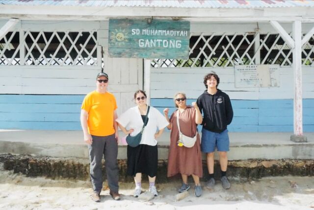 Thank You Mrs Irma & Family For Join Private Tour Island Hopping Periode Januari 2024  with @travelbelitungcantik 🙏🙌
.
.
Belitung Paket Tour FIT Kami :
✔️Belitung Paket Tour Reguler 2D1N, 3D2N, 4D3N 
✔️Belitung Paket Super Hemat 2D1N, 3D2N, 4D3N
✔️Belitung Paket Keluarga (Family) 3D2N, 4D3N 
✔️Belitung Paket Honeymoon 3D2N
✔️Belitung Paket Exclude Meals (Tanpa Makan) 3D2N
✔️Belitung Paket One day trip Hopping island 
✔️Belitung paket One day trip leebong island 
✔️ Rent drone + video creations
〰〰〰〰〰〰〰〰〰〰〰〰〰〰〰〰〰
Need more information interesting ?
Dont forget to our officially contact person :
📞/Whatsapp : 0812-7330-3330 / 0819-4925-5430
Id line : belitungcantiktravel
🌎: belitungcantiktour.com
🌏: pakettourbelitung.net
🌏: rentalmobilbelitung.net
.
.
#pakettourbelitung #jelajahindonesia #belitung #new #belitungtrip #belitungisland #bangkabelitung #opentrip #negerilaskarpelangi #traveller #jalanjalan #newyear #destinasidunia #pulaucantik #privatetour #promoopentrip #travelbelitungcantik #jejakpetualang #liburanbelitung #lingkarindonesia #pesonaindonesia #pesonanusantara #jalanjalan 
#travel #traveltheworld #traveltheworld #travelingindonesia #indonesia #travelbelitung #beautifuldestinations #familytrip #belitungitucantik